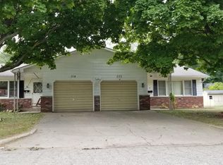 218 Pioneer Ave, Sturgis, MI 49091