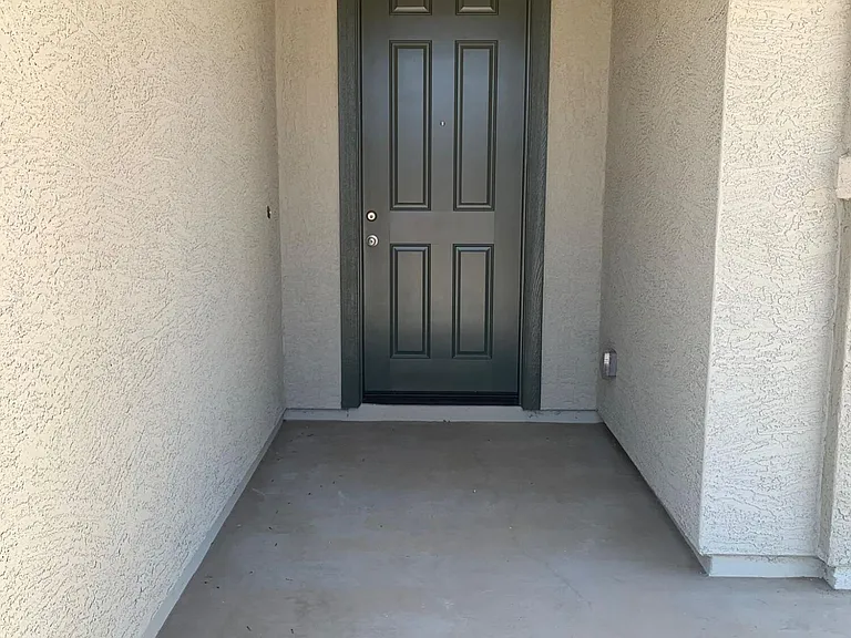 2340 W Sunland Ave — Photo 2