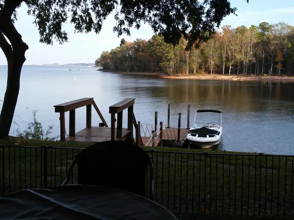 20 Low Hill Ln, Lexington, SC 29072