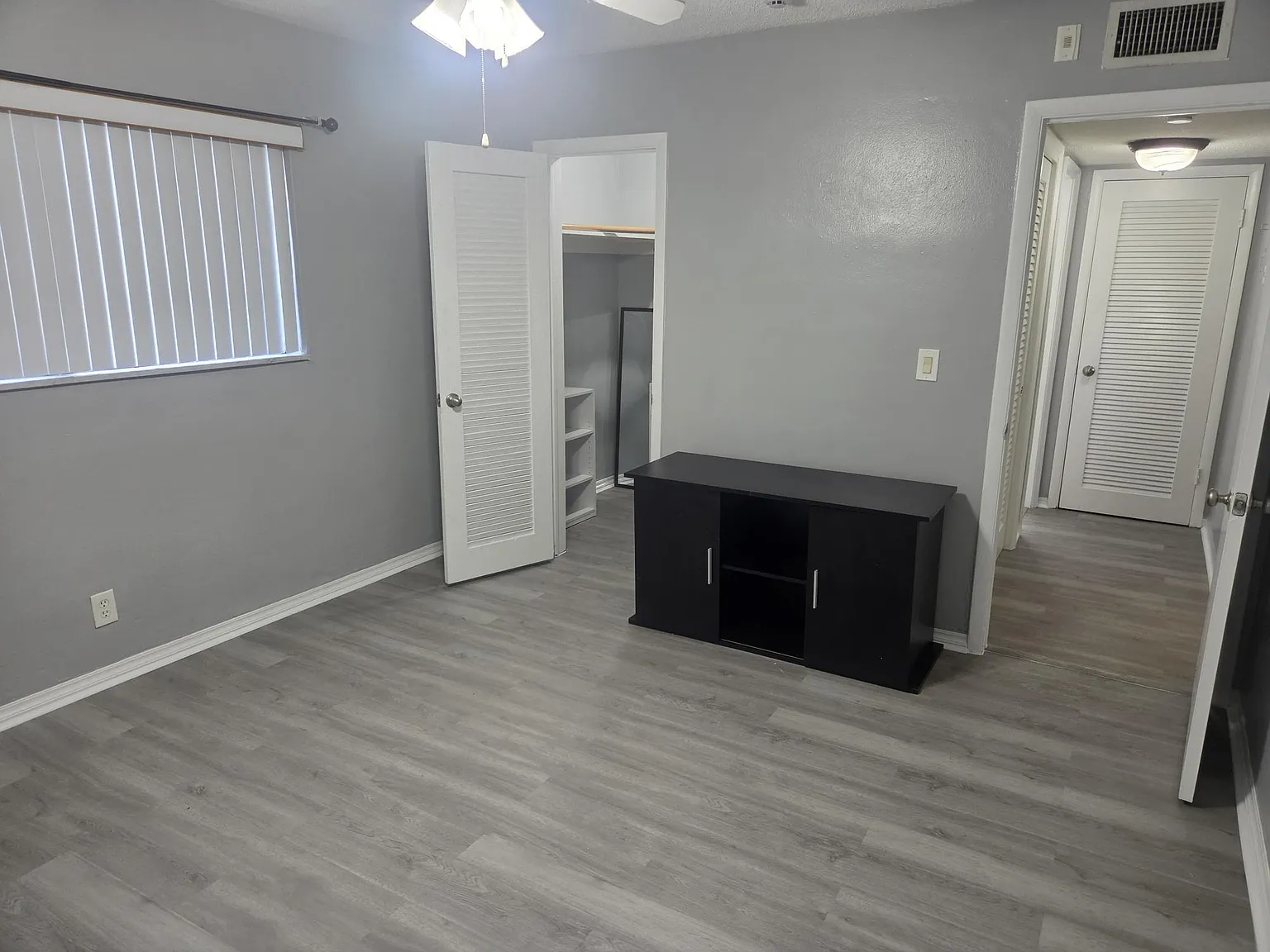1 bed, 690 sqft, $1,700 — Photo 3