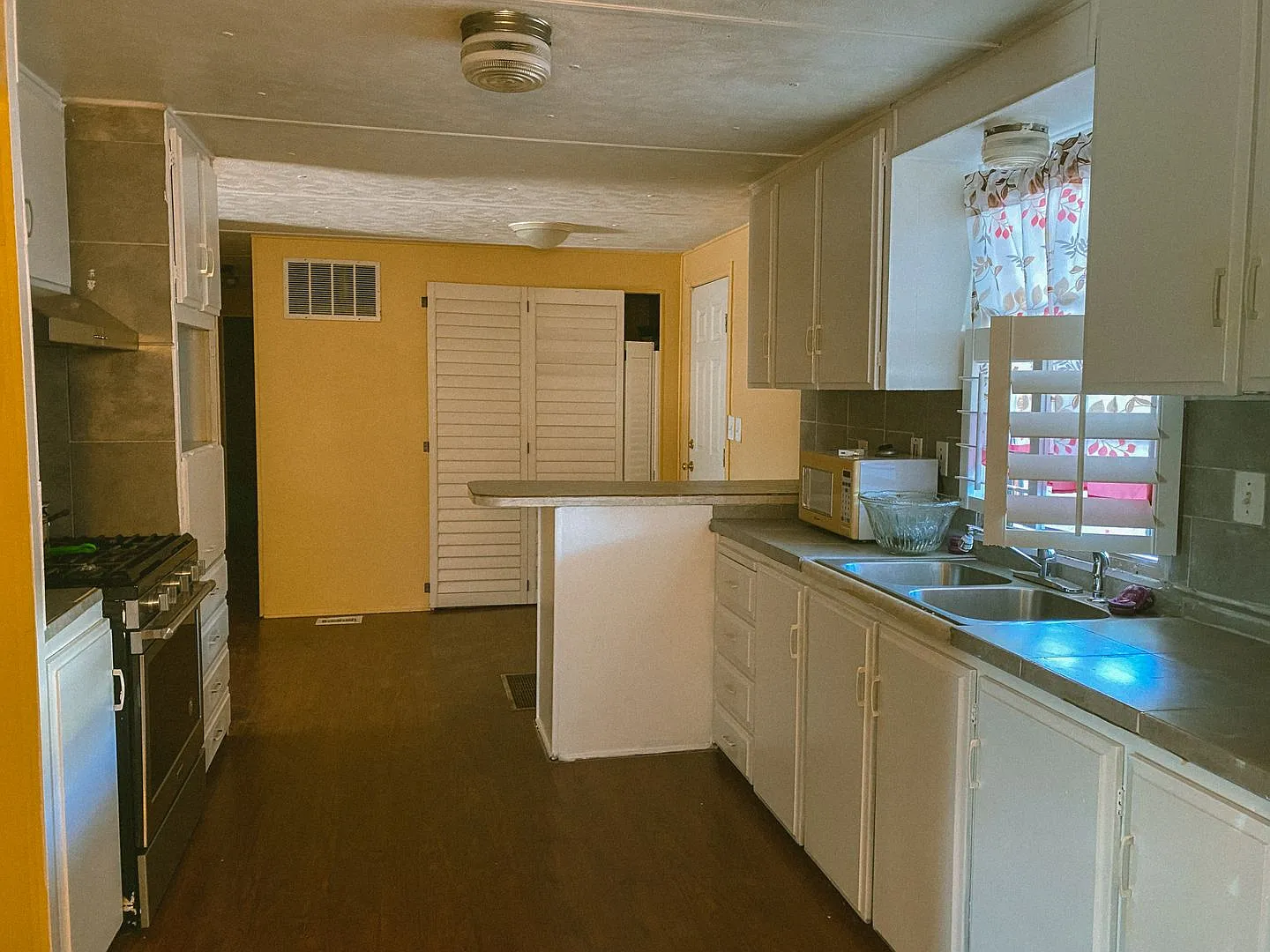 2Bd/2Bath Manufactured home for Rent — Photo 2