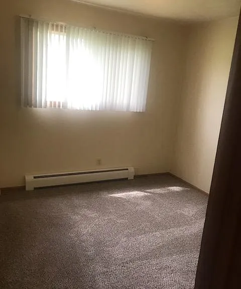 610 Hawthorne Dr #103 — Photo 3