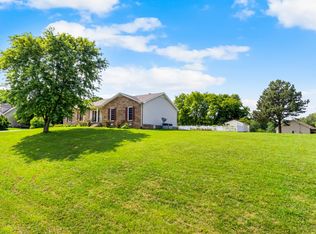 4022 Apple Rd, Clarksville, TN 37043