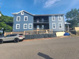 31 Front St, Cressona, PA 17929