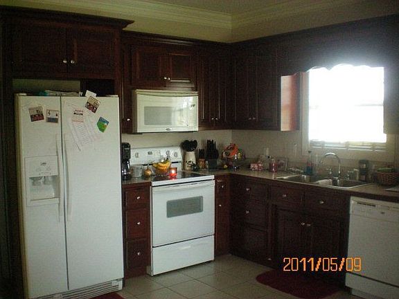 3rd image of 167 Sherry Ln