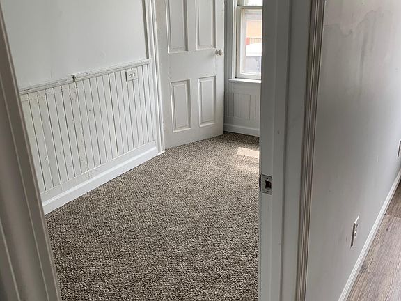 3rd image of 3356 W 44th St #3