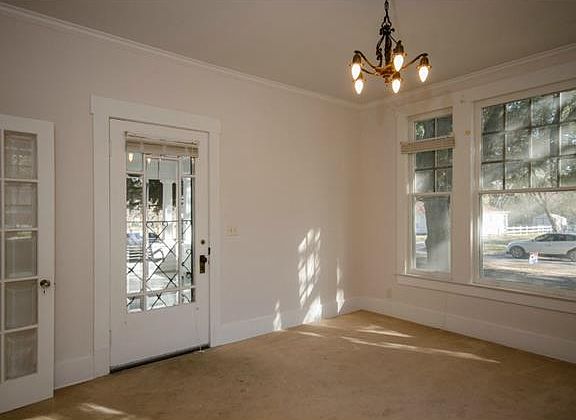4th image of 1436 W 5th Ave