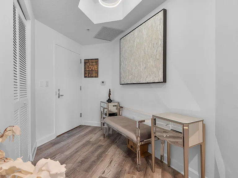 111 SE 8th Ave #705 — Photo 9