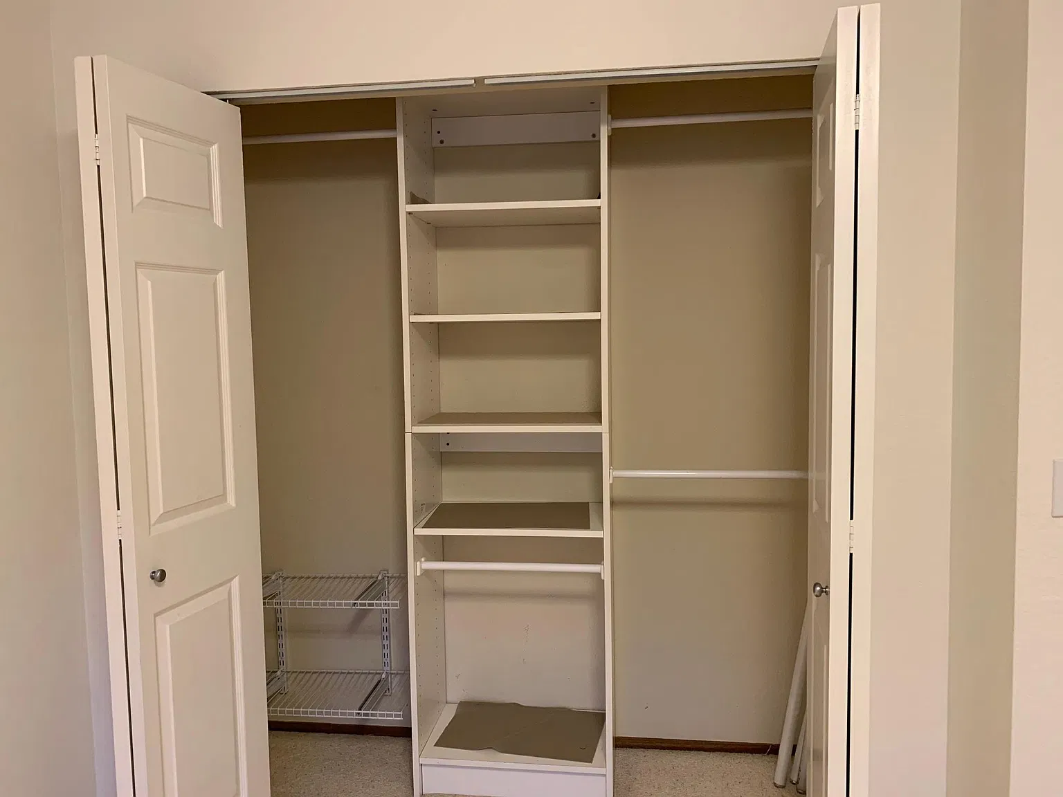2 bed, 1200 sqft, $3,700 — Photo 3