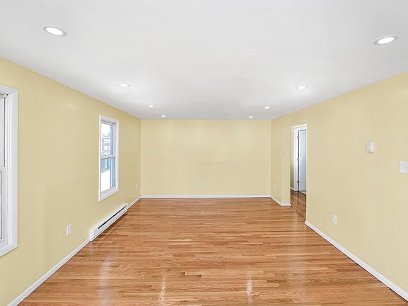 5th image of 11 Greendale Rd #2