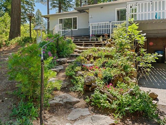 2nd image of 2209 Davis Place Rd