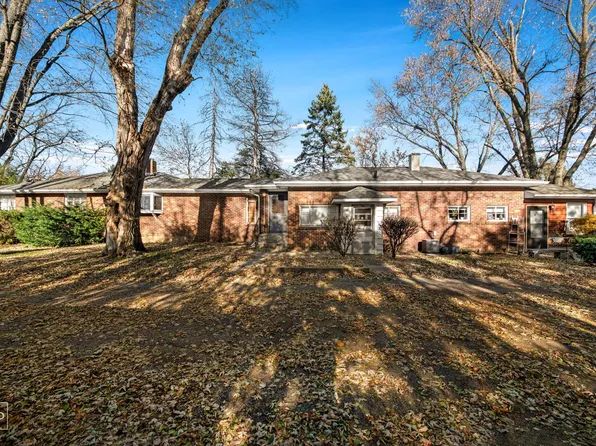 32857 N Alleghany Rd, Grayslake, IL 60030