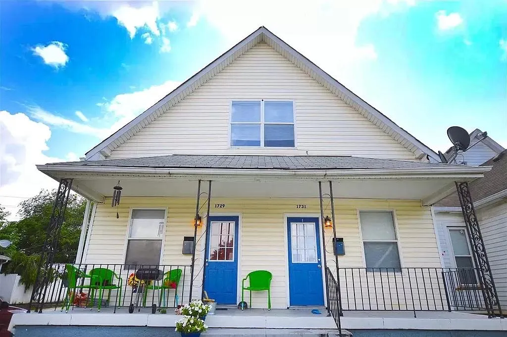 3 bed, 1100 sqft, $1,200 — Photo 1
