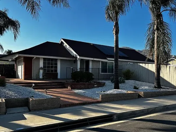 22950 Chambray Dr, Moreno Valley, CA 92557