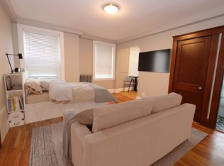 182 Lafayette St APT 2, Salem, MA 01970