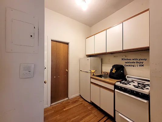 Rented by Corcoran | media 3