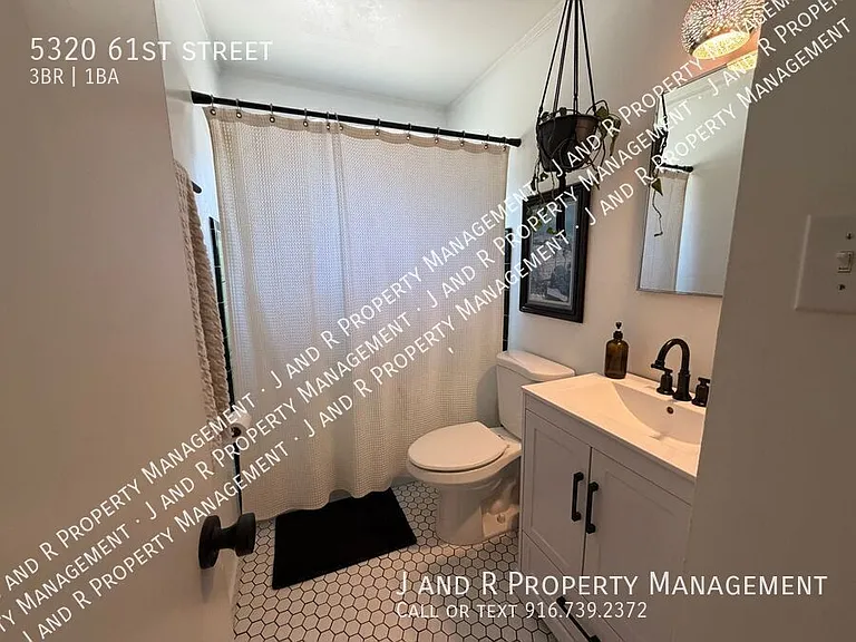 5320 61st St — Photo 5
