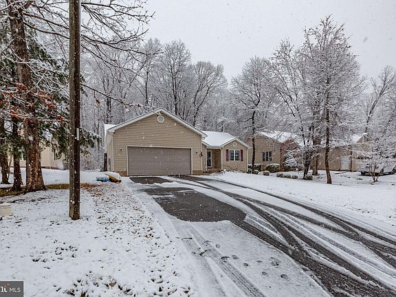 3rd image of 114 Saylers Creek Rd