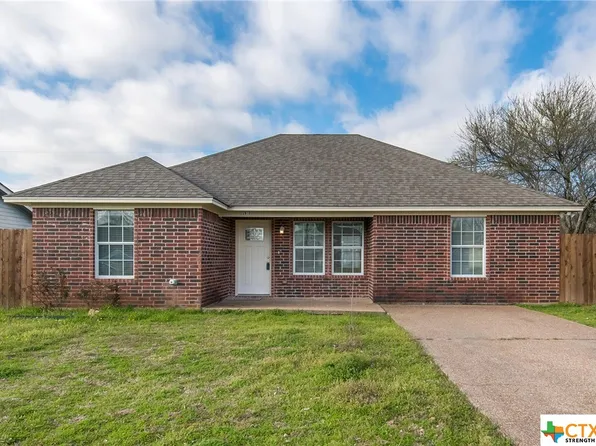 2613 S 15th St, Waco, TX 76706