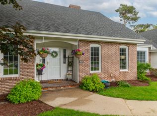 3780 Dominic Dr, Brookfield, WI 53045