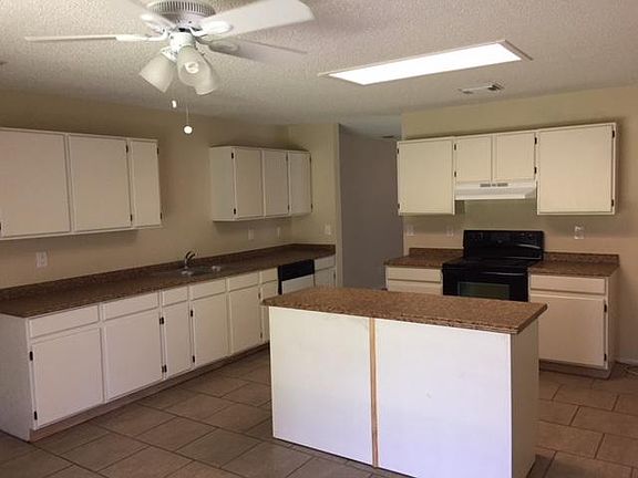 Kitchen 19 x 15 Ft.