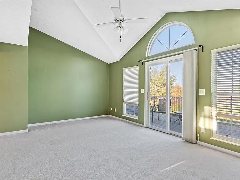 4188 E Village Dr — Photo 7