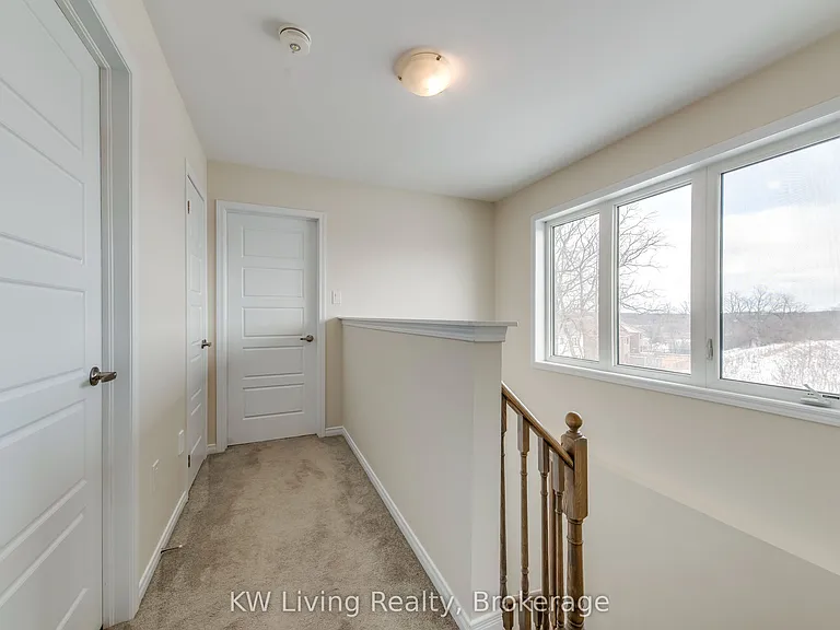 17 Allcroft Ct #UPPER — Photo 13