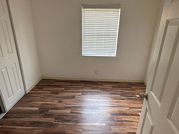 4th image of 1274 W 32nd St #2