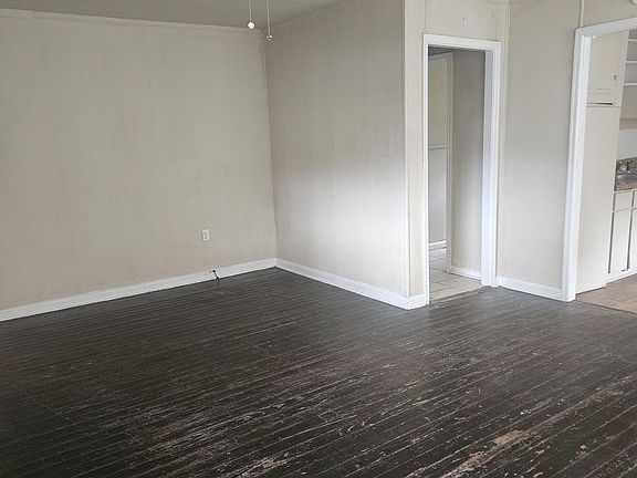 4th image of 3322 Greenwell St