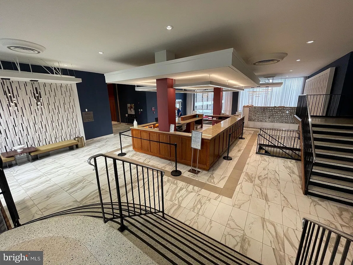 2 bed, 1094 sqft, $2,150 — Photo 4
