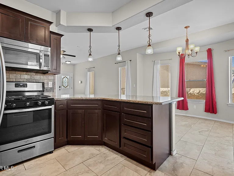 12148 Cherry Wood Ln — Photo 15