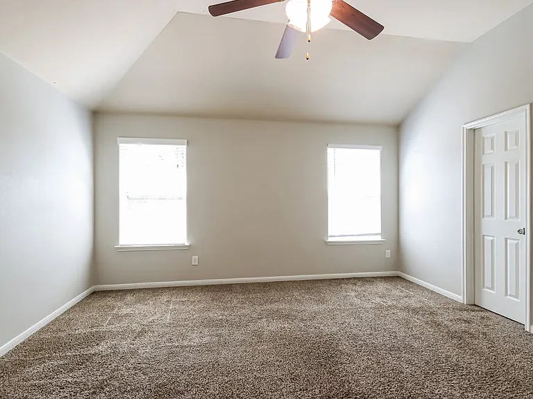 3355 Allington Ct — Photo 9