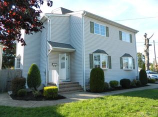 217 Cedar Ave, Middlesex, NJ 08846
