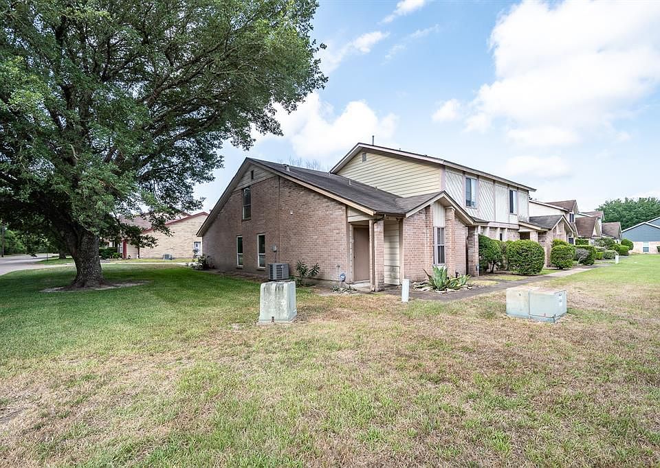 1st image of 2053 Country Village Blvd Unit A