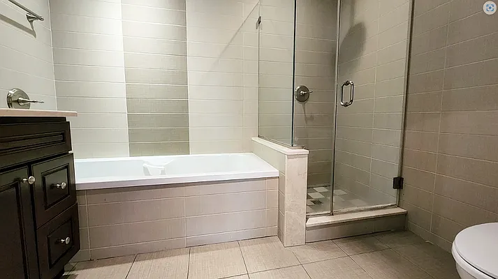 Rented by Voro New York | media 18