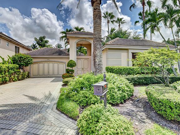 Home For Sale In Broken Sound Country Club