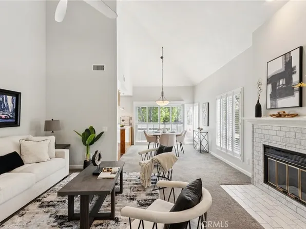26107 McBean Pkwy Unit 62, Santa Clarita, CA 91355