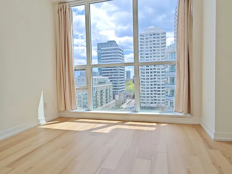 98 Lillian St #919 — Photo 4