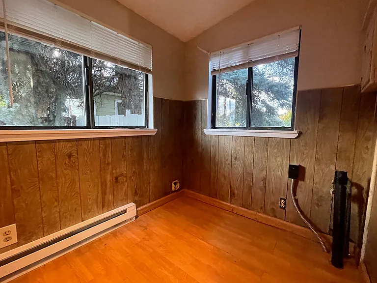 1016 E Columbia Ave — Photo 15