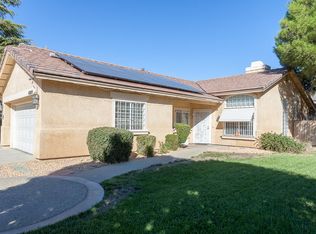 45214 Pickford Ave, Lancaster, CA 93534