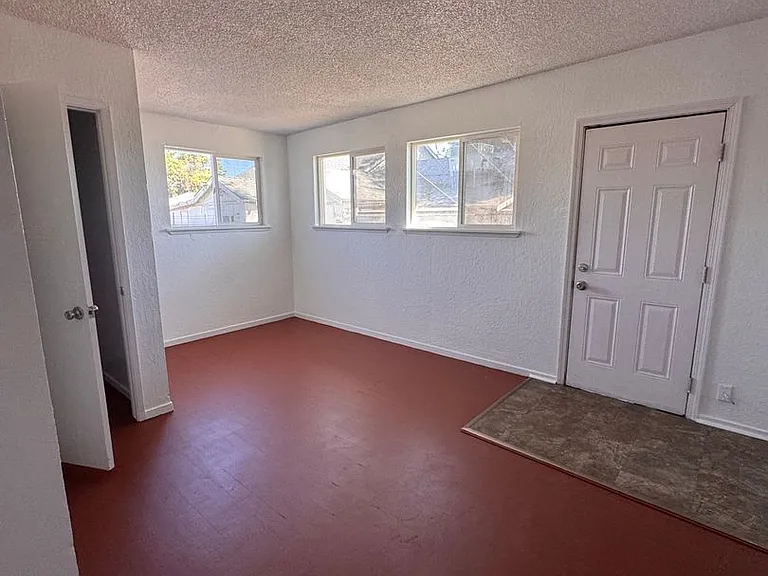 Rio Linda — Photo 23