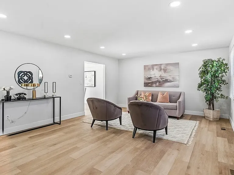 5 Hamilton Ln — Photo 2