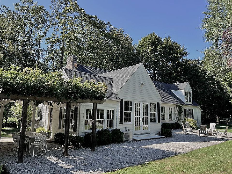 2nd image of 286 Millwood Rd