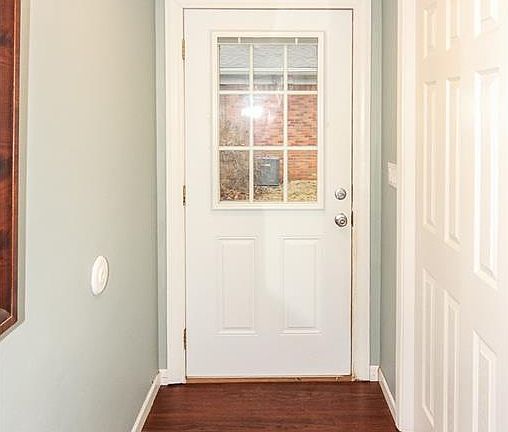 3rd image of 5742 Evanston Ave