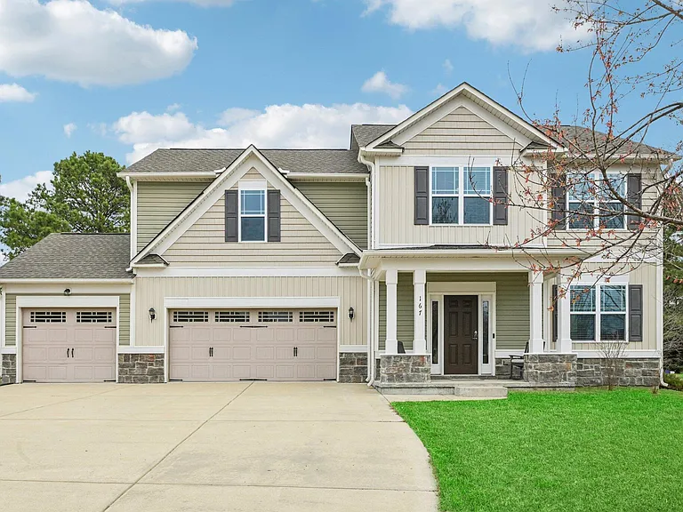 Single Family - 167 Windy Dr, Willow Spring, NC