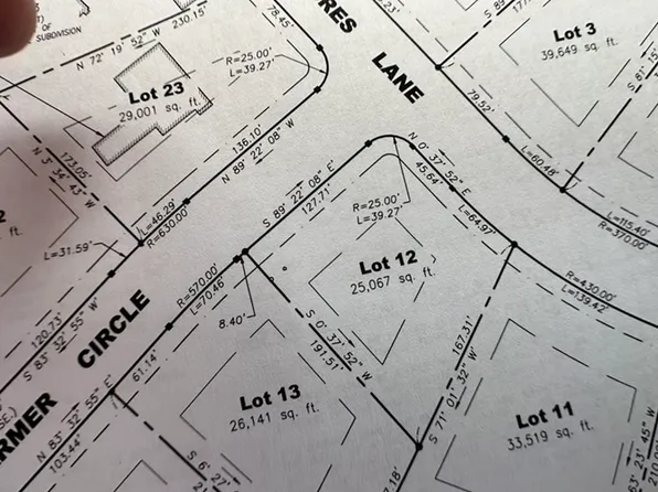 12 Farmer Cir, East Longmeadow, MA 01028