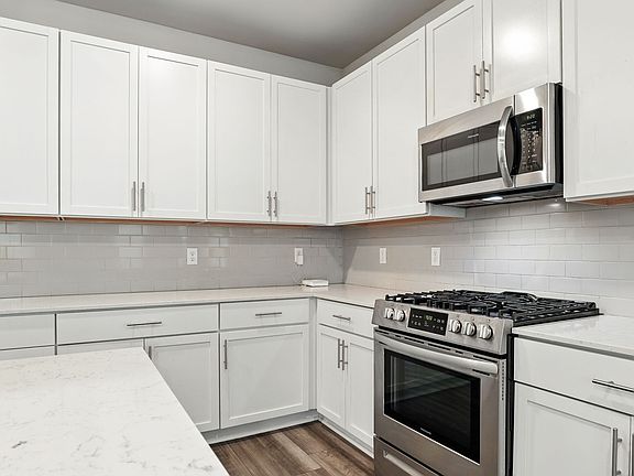 5th image of 1231 Inverness Pass