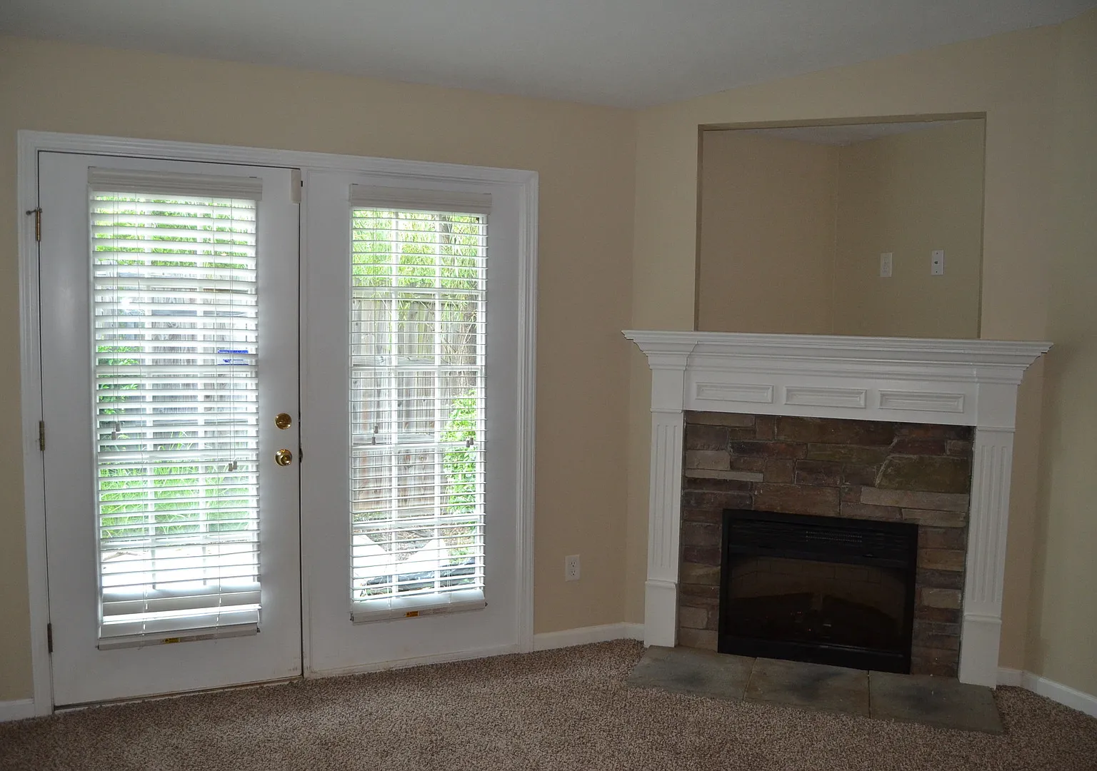 2605 York St, Augusta, GA - Cute 2 Bedroom Townhome - Near shopping & Restaurants - I-20 & Washin... — Photo 3