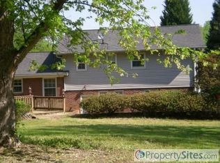 2 Spring Valley Rd, Greenville, SC 29615