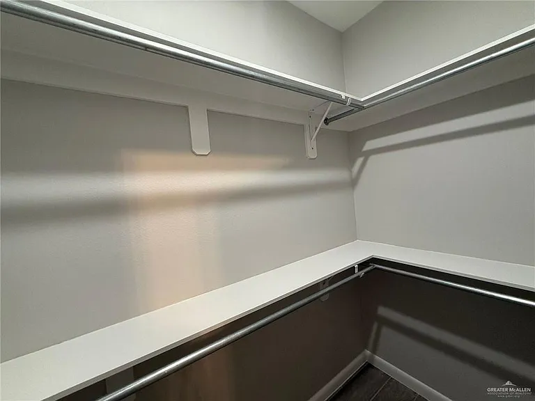 817 Dove Ave #2 — Photo 14